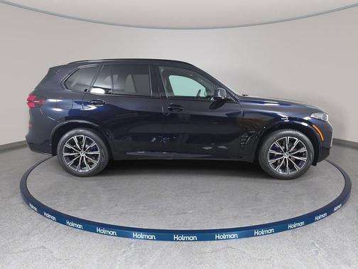 Carbon Black Metallic 2026 BMW X5 xDrive40i