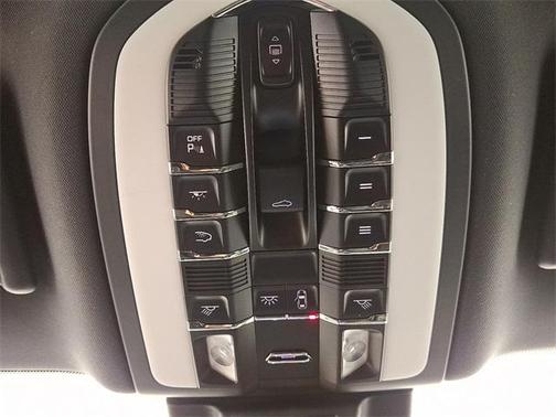 2017 Porsche Macan S