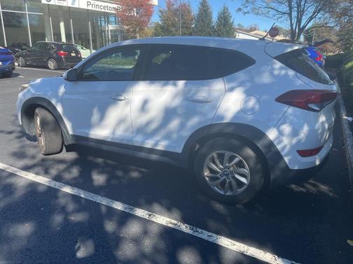 2018 Hyundai TUCSON SE