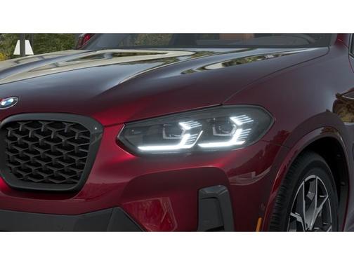 2025 BMW X4 xDrive30i