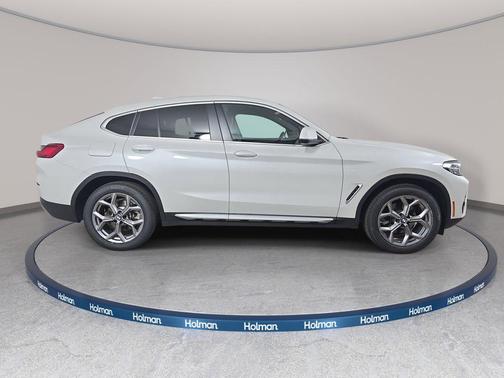 White Metallic 2025 BMW X4 xDrive30i