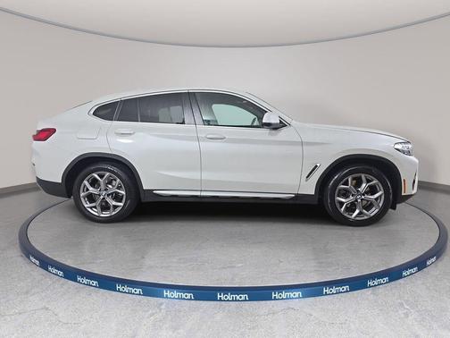 White Metallic 2025 BMW X4 xDrive30i