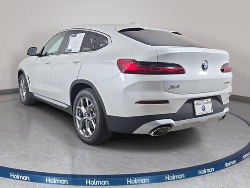 White Metallic 2025 BMW X4 xDrive30i
