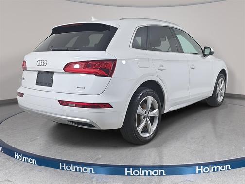 2020 Audi Q5 40 Premium Plus