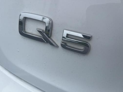 2020 Audi Q5 40 Premium Plus