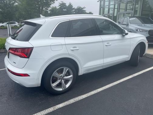 2020 Audi Q5 40 Premium Plus