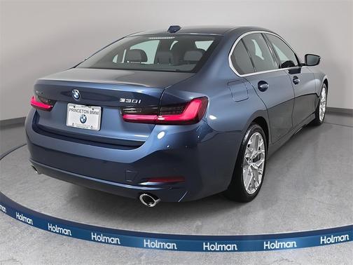 2025 BMW 330 i xDrive