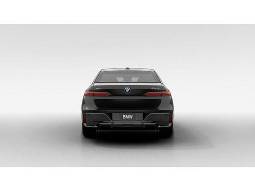 Black Sapphire Metallic 2026 BMW 750e xDrive