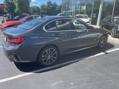 2019 BMW 330 i xDrive