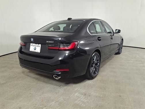 2025 BMW 330 i xDrive