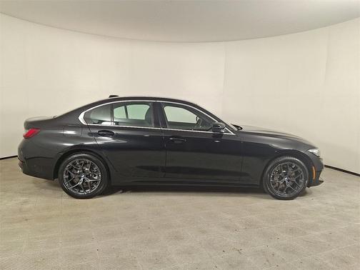 2025 BMW 330 i xDrive