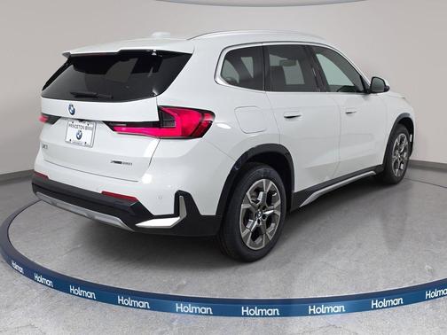 Alpine White 2026 BMW X1 xDrive28i