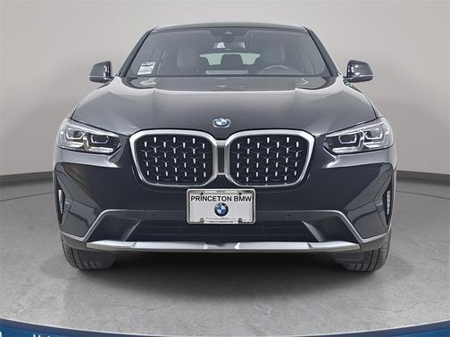 2025 BMW X4 xDrive30i
