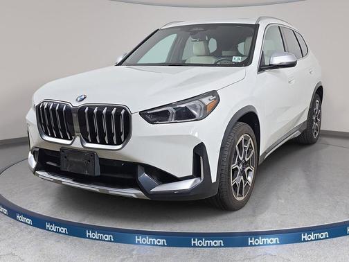 Alpine White 2023 BMW X1 xDrive28i