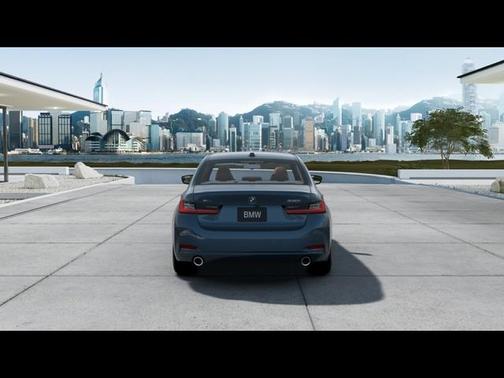 2025 BMW 330 i xDrive