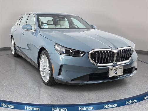 2025 BMW 530 i xDrive