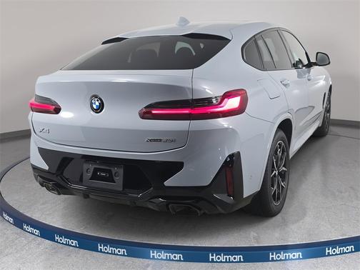 2025 BMW X4 xDrive30i