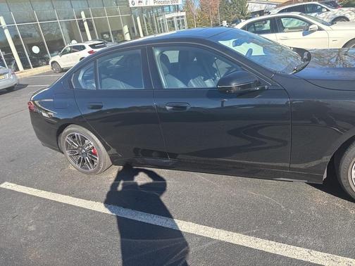 2026 BMW 530 i xDrive