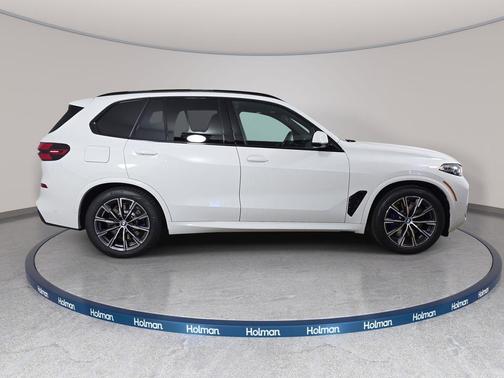 Alpine White 2026 BMW X5 PHEV xDrive50e