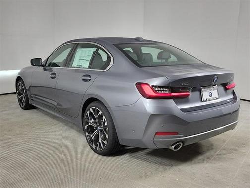 2025 BMW 330 i xDrive