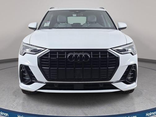 Glacier White Metallic 2022 Audi Q3 45 S line Premium