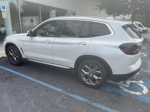 2022 BMW X3 xDrive30i