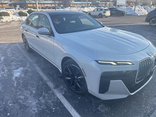 2023 BMW 760 760i xDrive