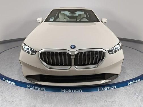 2025 BMW i5 xDrive40