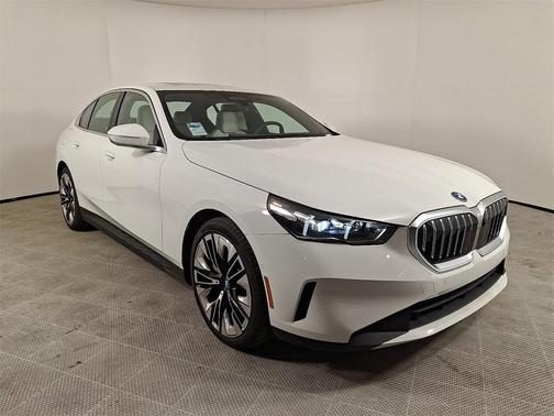 2025 BMW i5 xDrive40