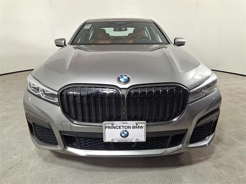 2022 BMW 750 i xDrive
