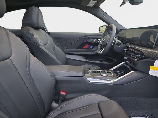 Mineral White Metallic 2026 BMW M240 i xDrive