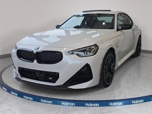 Mineral White Metallic 2026 BMW M240 i xDrive