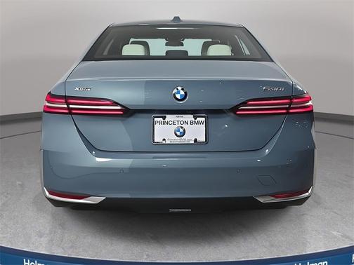 2026 BMW 530 i xDrive