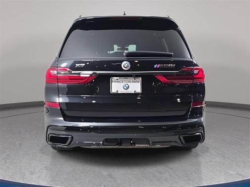 2022 BMW X7 M50i