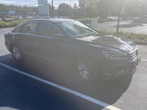 2016 Volkswagen Passat 1.8T S