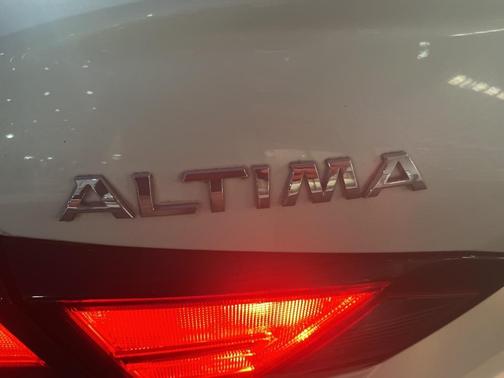 2020 Nissan Altima 2.5 SV
