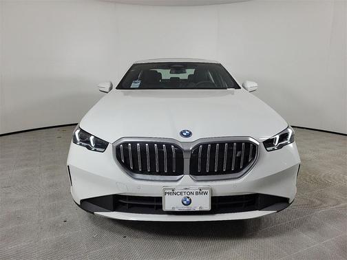 2024 BMW i5 eDrive40