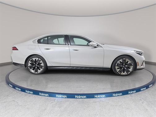 2026 BMW 530 i xDrive