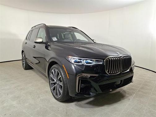 2022 BMW X7 M50i
