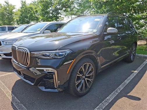 2022 BMW X7 M50i