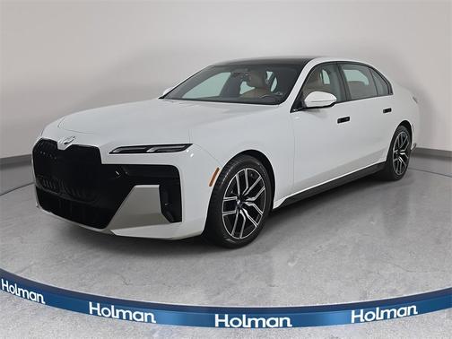 2023 BMW 740 i