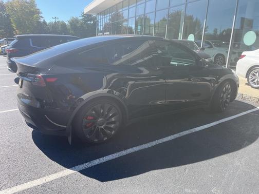 2023 Tesla Model Y Performance