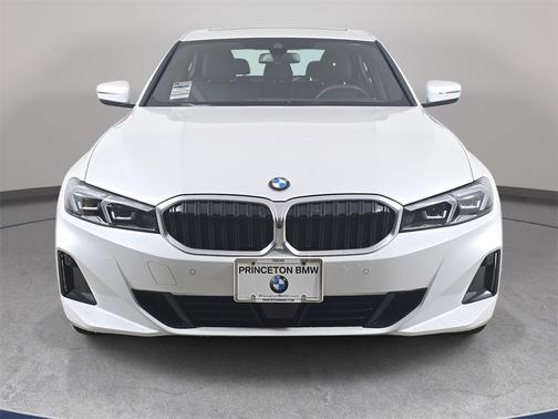 2025 BMW 330 i xDrive