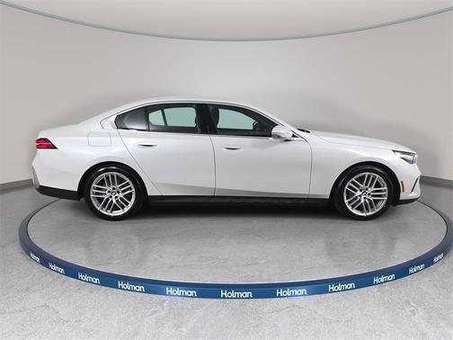 2025 BMW 530 i xDrive