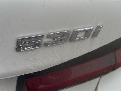 2022 BMW 530 i xDrive