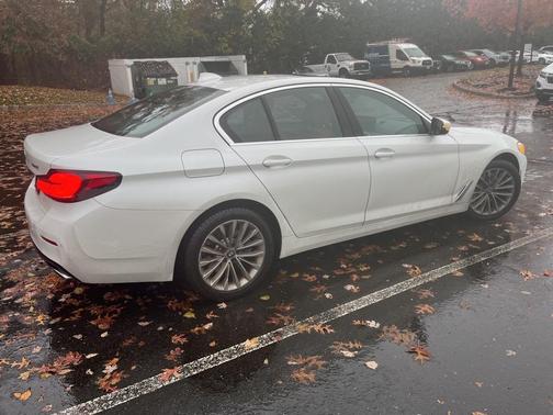 2022 BMW 530 i xDrive