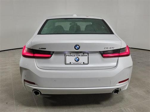 2025 BMW 330 i xDrive