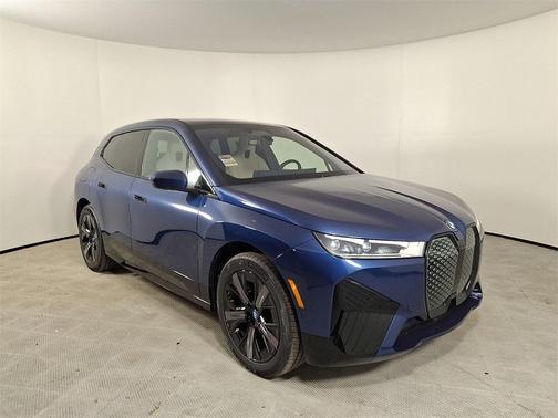 2025 BMW iX xDrive50