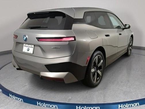 2025 BMW iX xDrive50