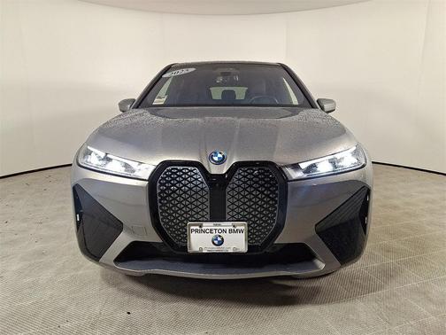 2025 BMW iX xDrive50